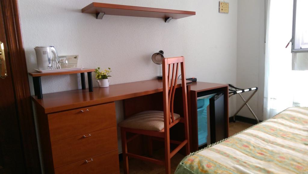 Pension Araba Vitoria-Gasteiz Room photo